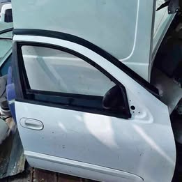 Puerta copiloto Samsung sm3 año:2013