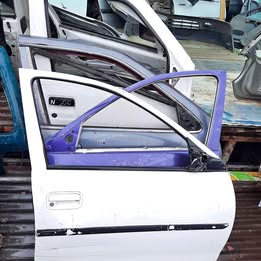 Chapa de puerta chevrolet corsa 1.6 año:2005
