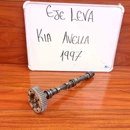 Eje de leva con piñon kia avella año:1996