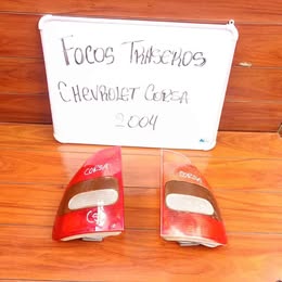 Dos focos traseros chevrolet corsa 1.6 año:2004