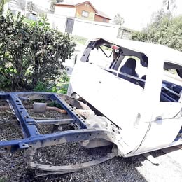Dos paquetes de resortes Nissan d-21 2.4 año:1998