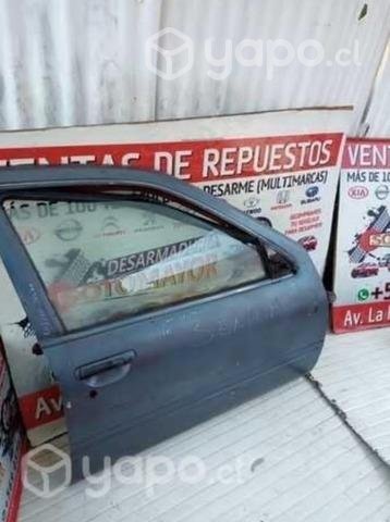 Puerta Copiloto Nissan Sentra Año 1998 RVM