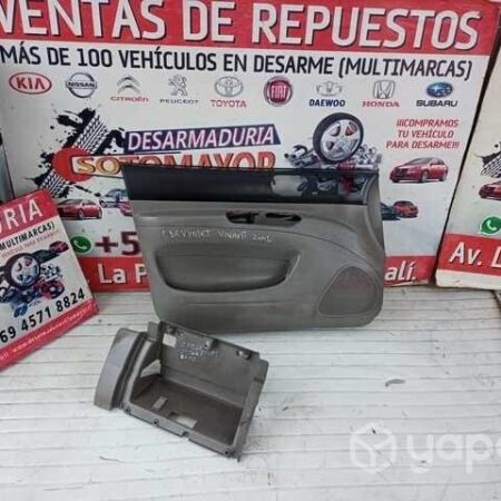 Tapiz Puerta Chevrolet Vivant año 2005 RVM