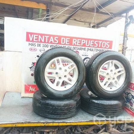 Llantas con Neumaticos Jeep Gran Cherokee