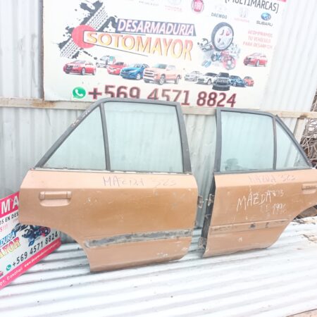 vidrio de puertas traseras mazda 323 1994