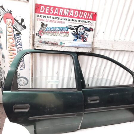 puerta trasera derecha chevrolet corsa 1.6 año:2005