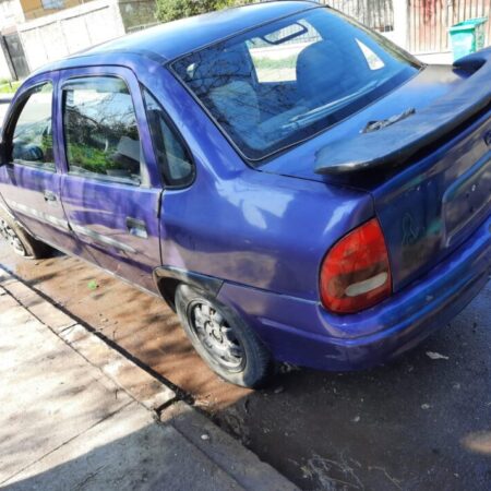 luneta trasera izquierda chevrolet corsa 1.6 año:2003